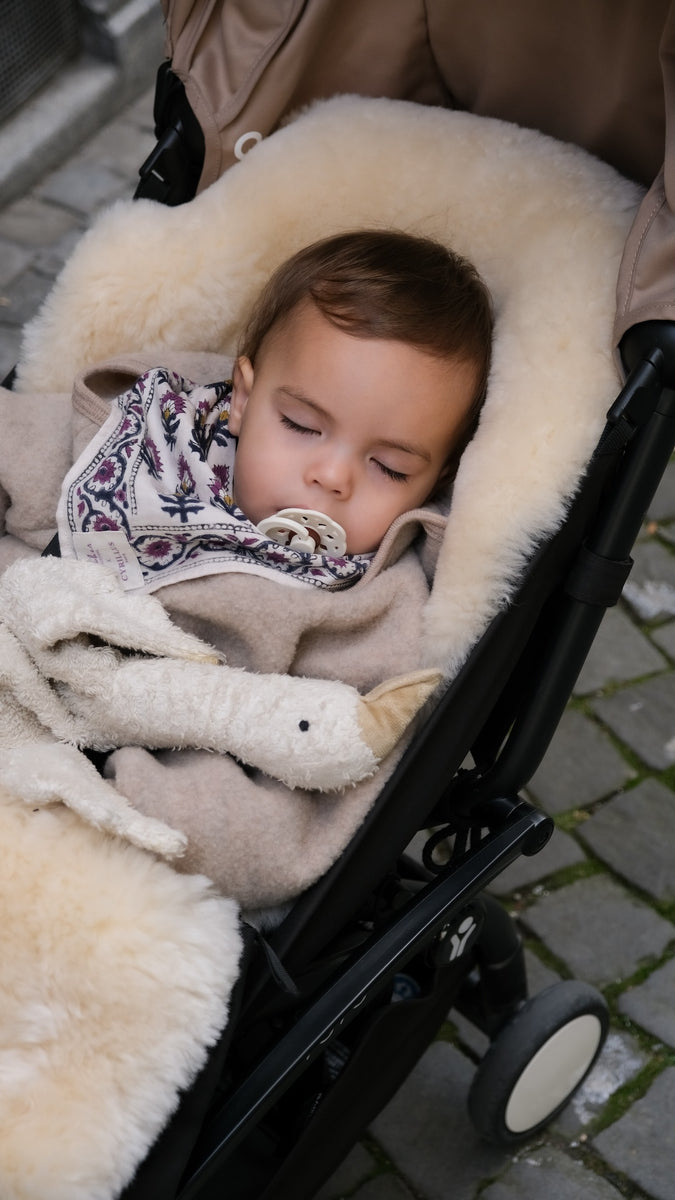 Sheepskin stroller footmuff online